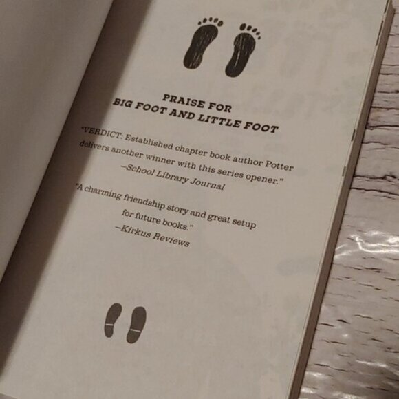 3/$15 Big Foot and Little Foot by Ellen Porter Children Book - Picture 2 of 4